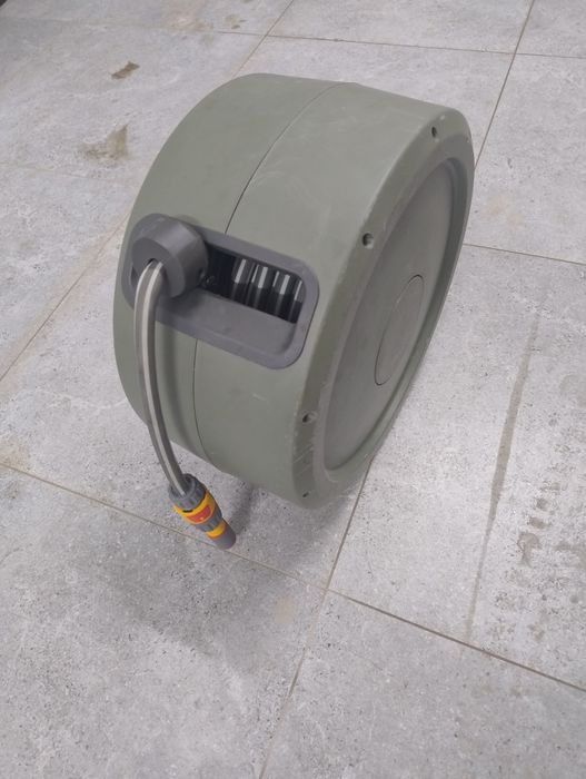 Wąż ogrodowy Verve 30m na automatycznym zwijaczu