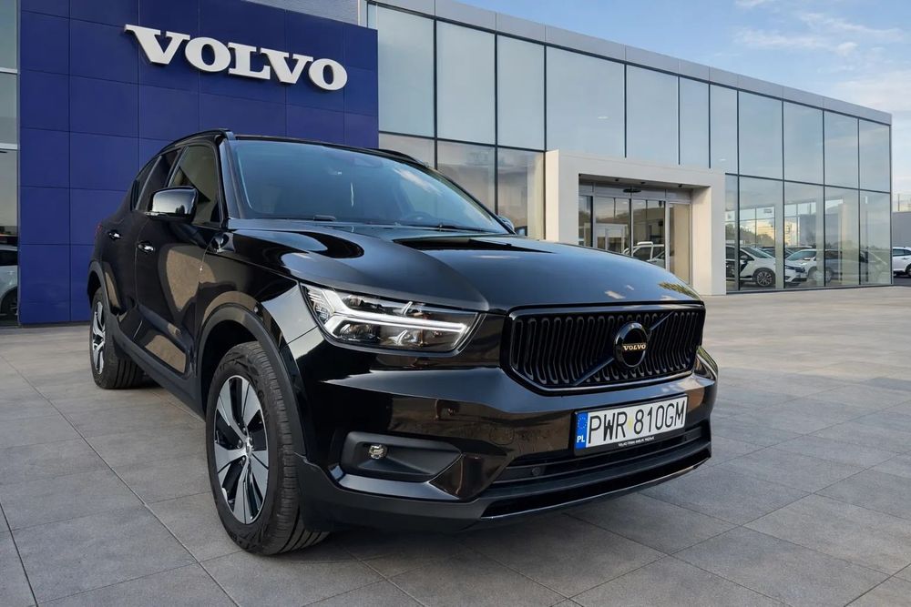 Volvo XC 40 Benzyna 163 KM. Super Stan !!! HAK !!!
