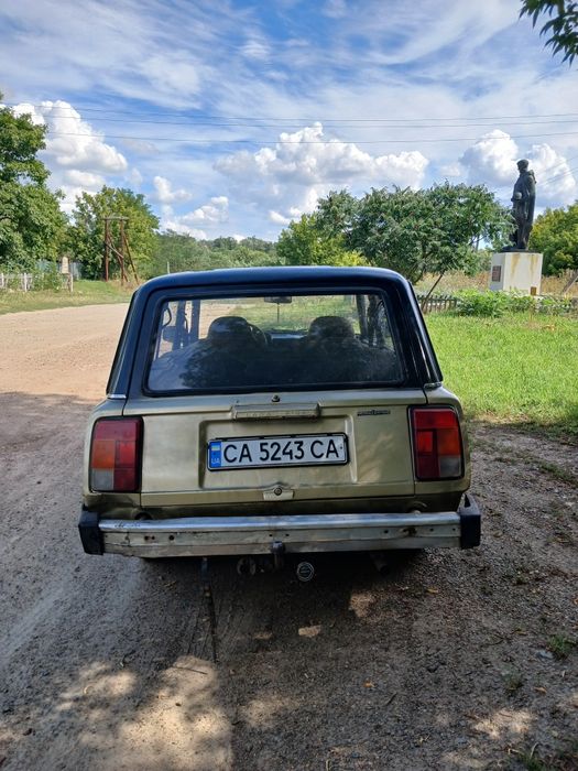 Продам ваз 2104.