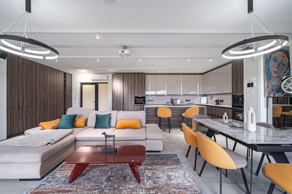 Продаж сучасної садиби у с.Велика Солтанівка - 1,1841 Га.