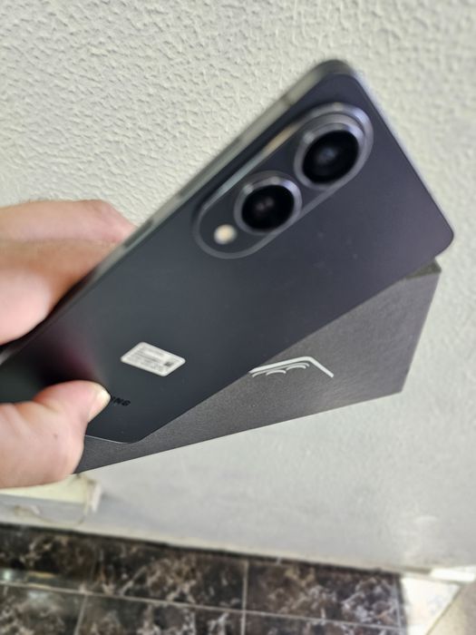 Galaxy S25 edge..512/12gb