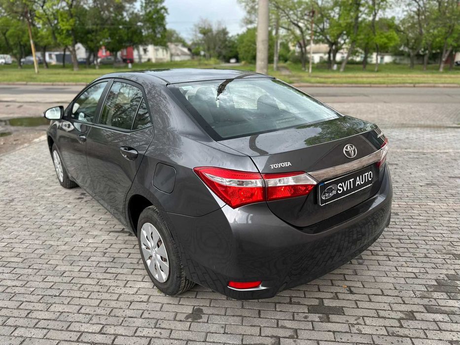 Продам Toyota Corolla 2013р. 1.3 бензин   Пробіг 76 тис. км.