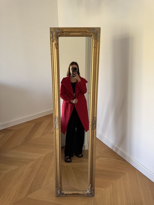 Czerwony płaszcz S 36 oversize luźny krój dwurzędowy z kołnierzem