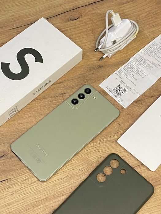 Samsung Galaxy S21 FE 5G • 8/256 GB • Идеальное состояние