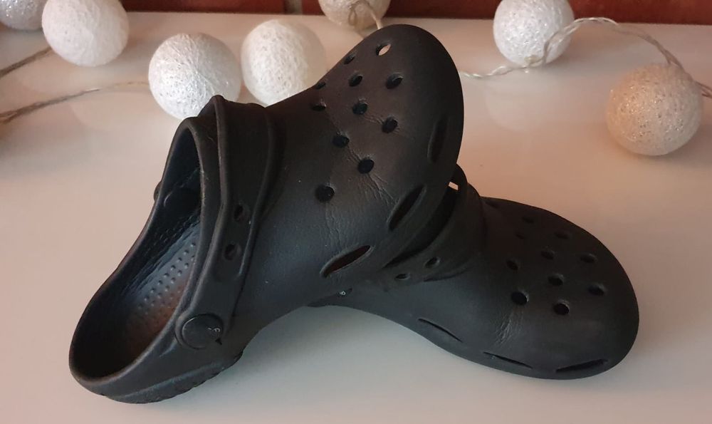 Klapki Croks r.35
