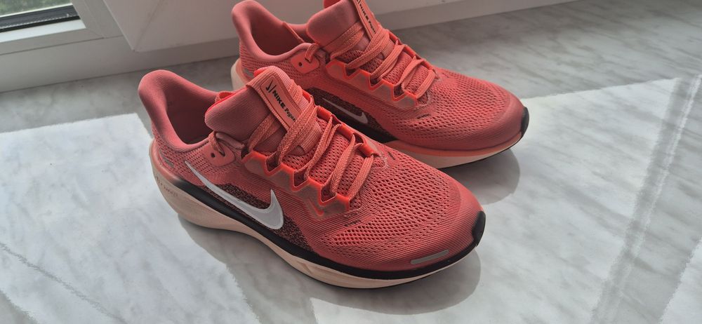 Кроссовки NIKE air zoom Pegasus р.35