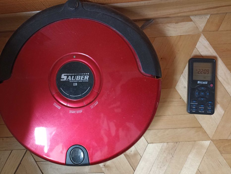 Odkurzacz automatyczny Sauber LX8 używany sprawny