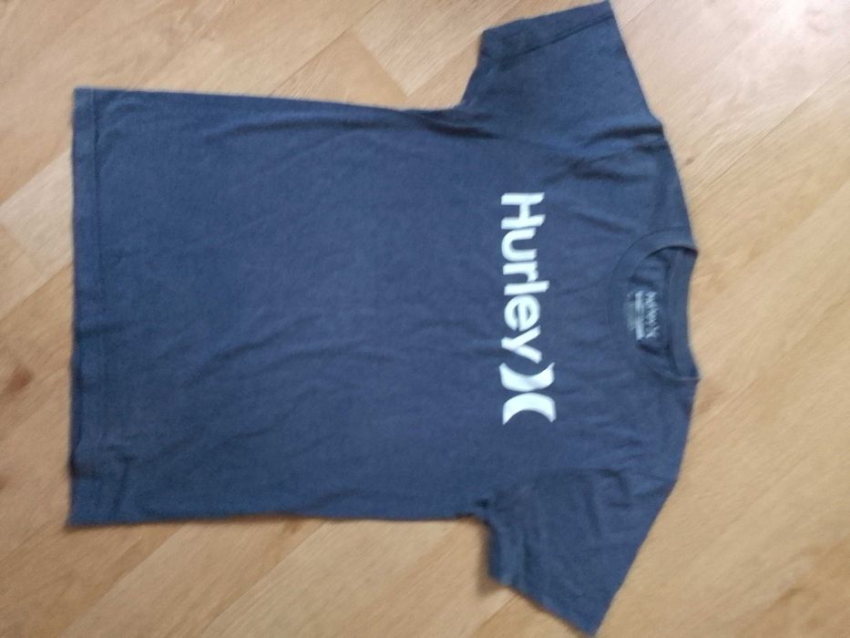 Podkoszulek firmy HURLEY z Usa