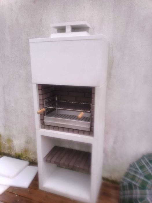 Forno canto com churrasqueira