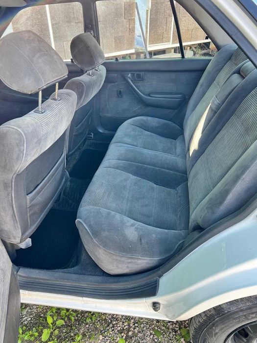 Toyota Carina II Sedan 1.6