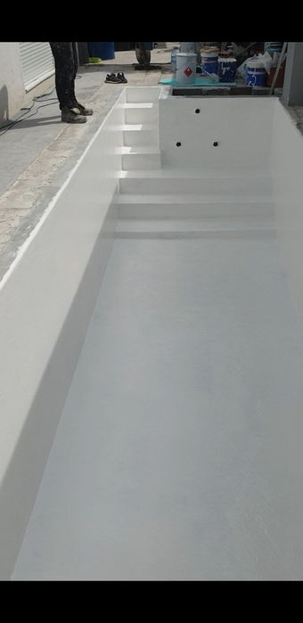 Piscinas de Sonho em Betão e Fibra de Vidro – Algarve e Portugal