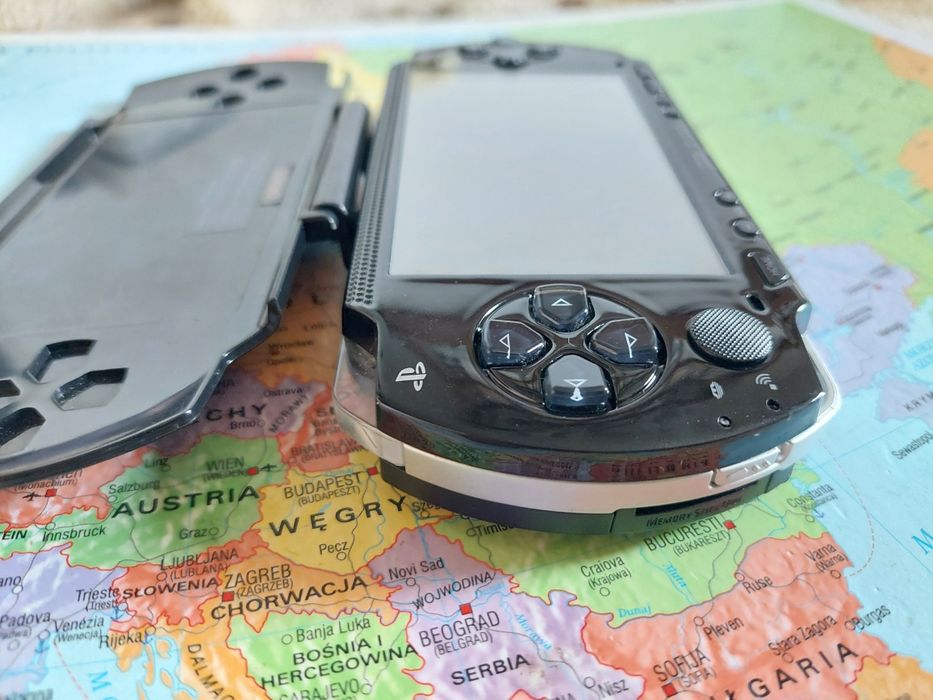 Konsola sony psp 1003 (1004) stan BDB 128mb Gra tekken
