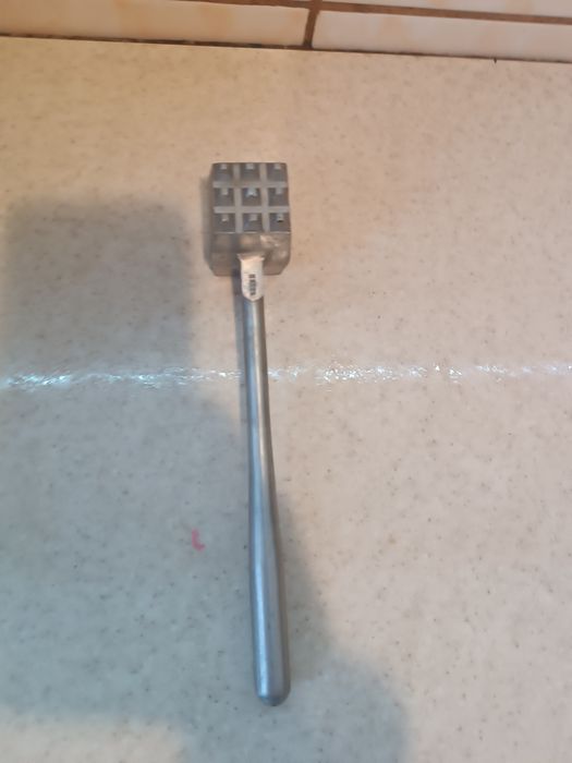 Молоток кухонний для м'яса.