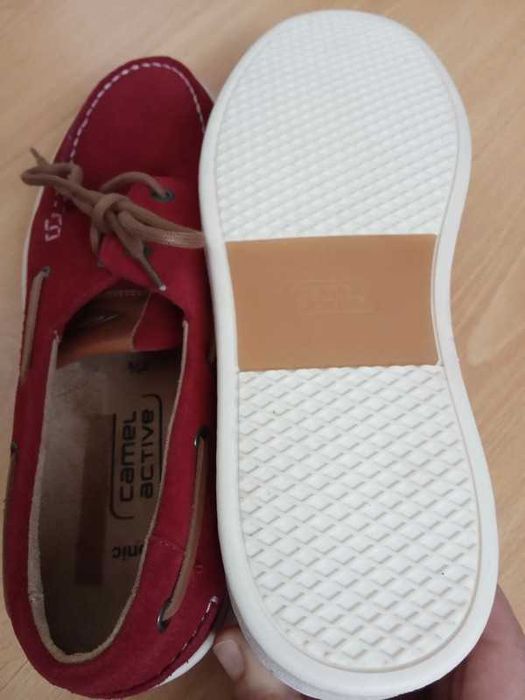 Mocassins Vermelhos da Camel