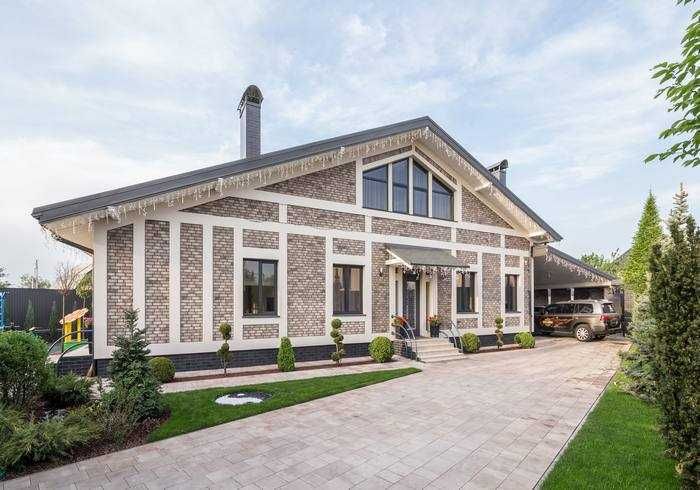 Будинок в Петропавлівській Борщагівці на 10 сотках землі, 380м2