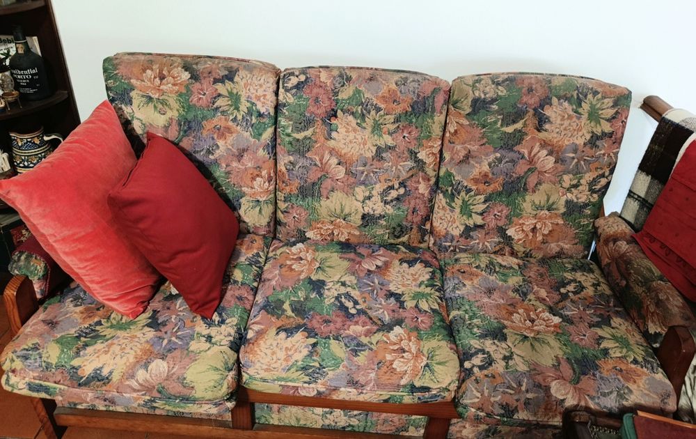 Sofá cama de três lugares