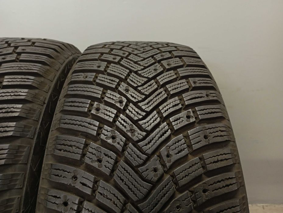 2x235/55R19 Continental IceContat 3, 105T XL, 2022 rok, bieżnik 7,4mm