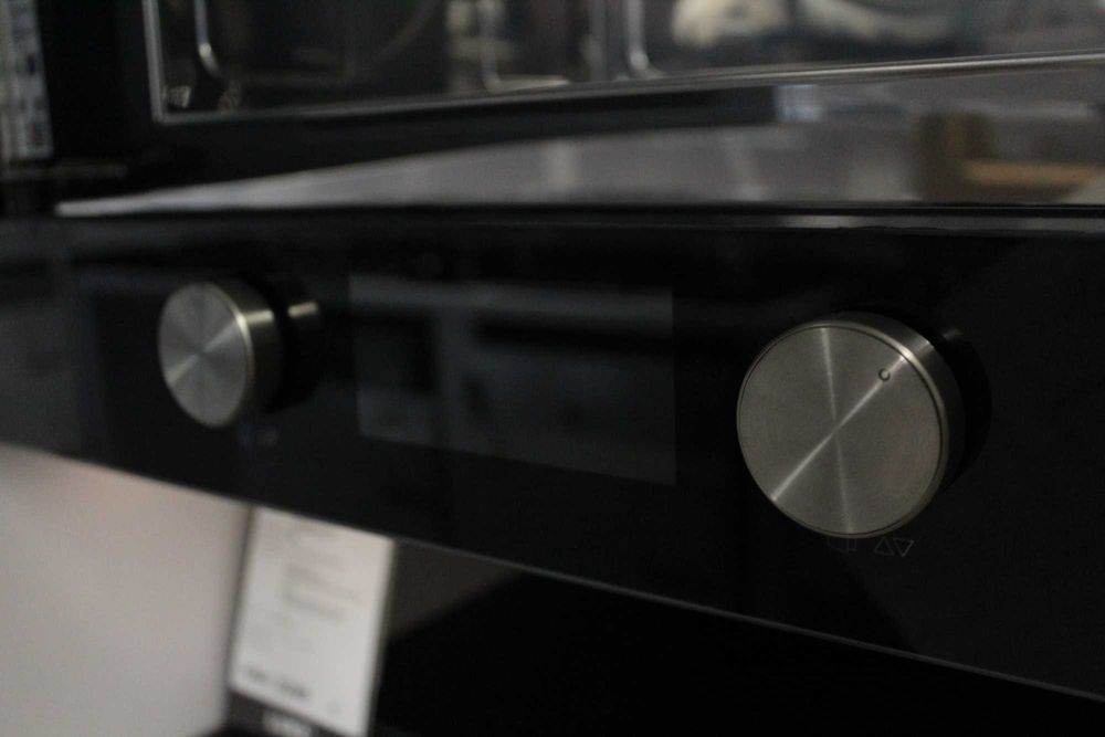 Kuchenka mikrofalowa do zabudowy Teka ML 8220 BIS L-BK Ekspozycja