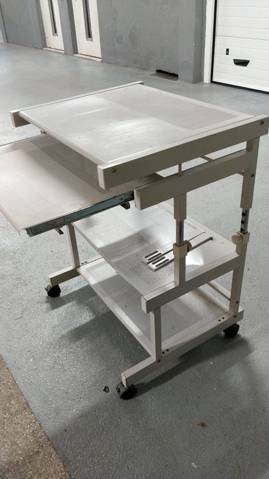 Mesa PC metalica