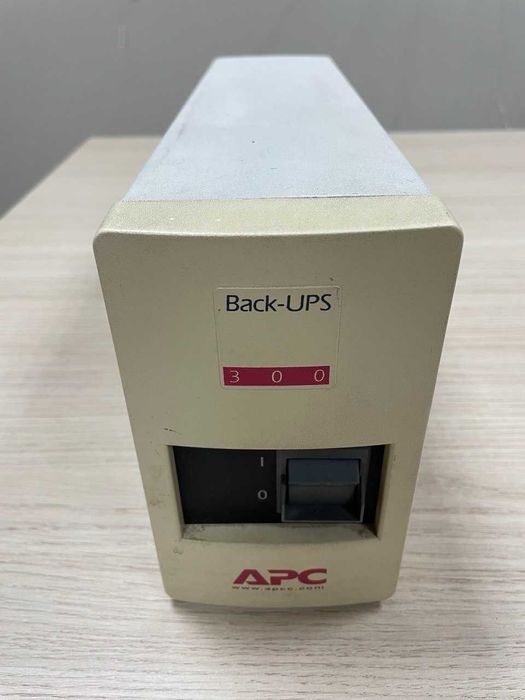 APC Back-UPS 300 (300 VA / 180 W) — актуальний ДБЖ для дому та офісу