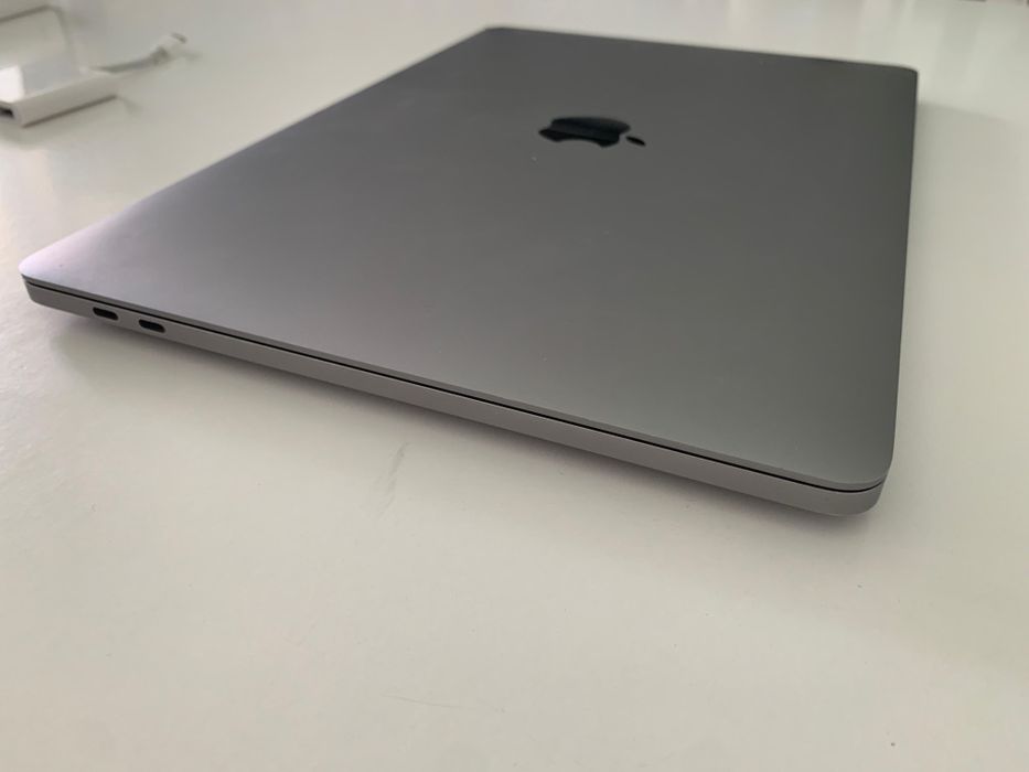 MacBook Pro '13 touch bar64284534003586124