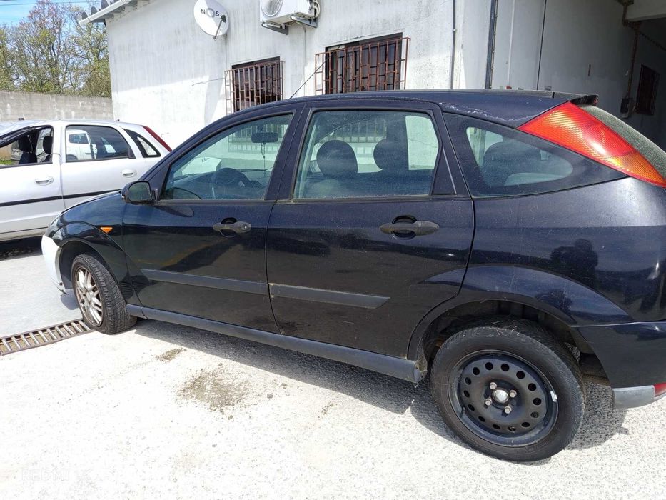 Para peças Ford Focus 1.4 ano 2000
