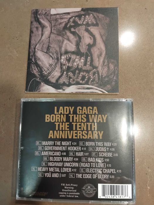 2 cds da Lady Gaga novos