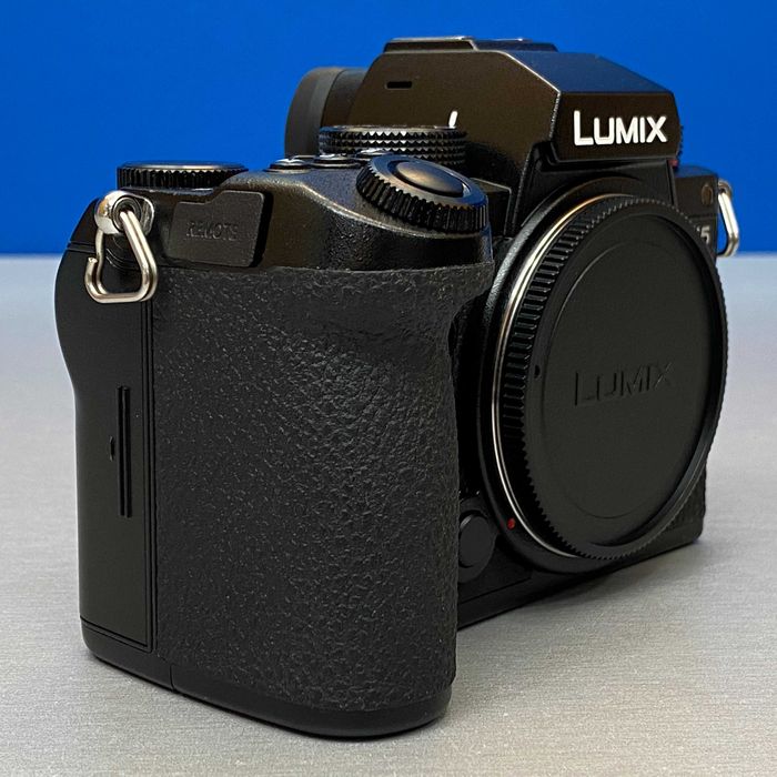Panasonic Lumix DC-S5 (Corpo) - 24.2MP