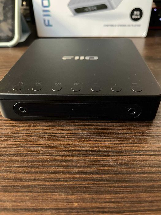 Портативний CD-плеєр Fiio DM13 Black