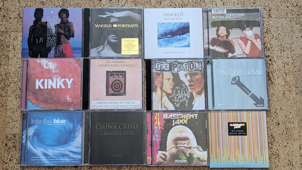 CD диски Basement, China Crisis Deux Filles, Sex Pistols, Chameleons