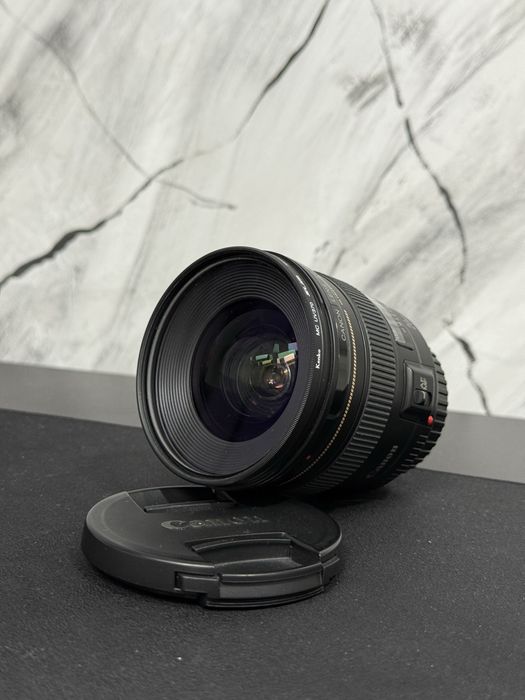 Canon EF 20mm f/2.8 USM