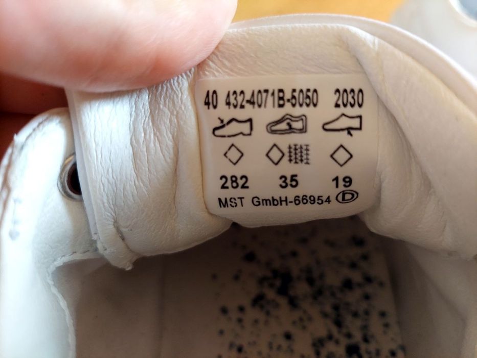 Жіночі кросівки Bugatti Kelli