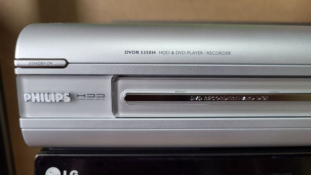 Philips DVDR 5350H nagrywarka/odtwarzacz DVD z dyskiem 160 gb