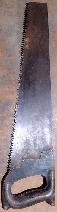 Рожкові ключі, ножовка, паяльник.