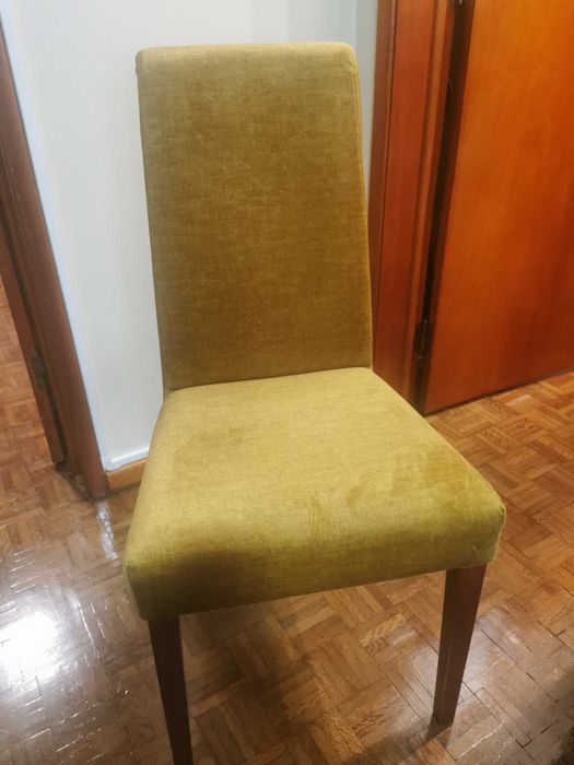 Mesa cerejeira + cadeiras