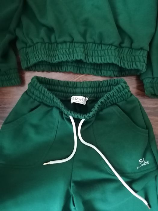 Komplet dresowy spodnie i bluza rozmiar S