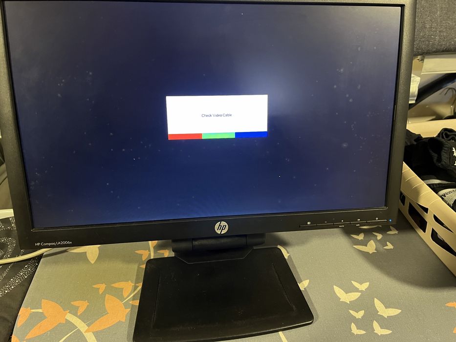 Monitor HP 44x25