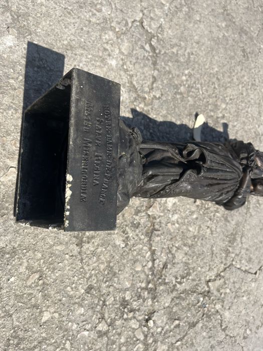 Estátua Virgem Maria com Menino Jesus em latão
