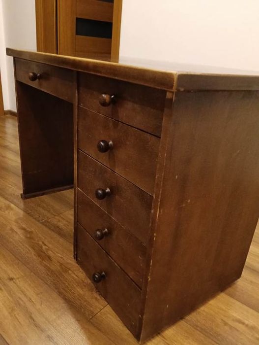 Biurko z drewna litego/rezerwacja