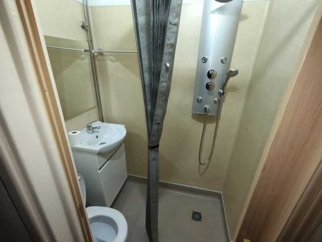 Quartos com ar condicionado - Rua José Caetano Júnior - Polo IV