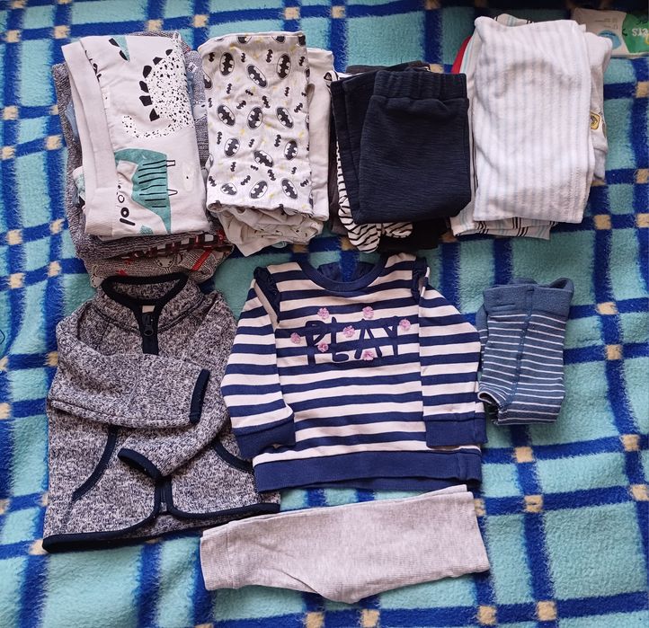 Ubranka niemowlęce rozmiar 74. Mix