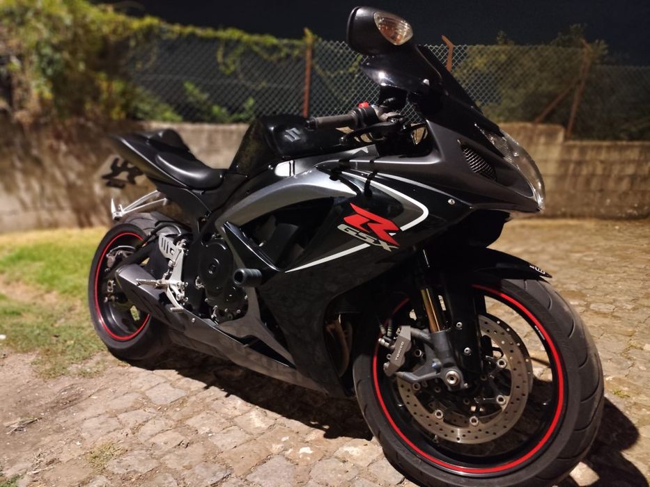 Suzuki GSXR 750 K7