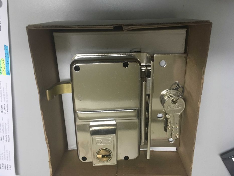 Fechadura de Alta Segurança AZBE 8-HS3 direita