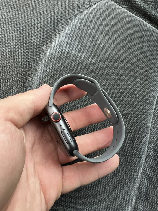 Apple Watch 5 40mm ідаал батарея 100%