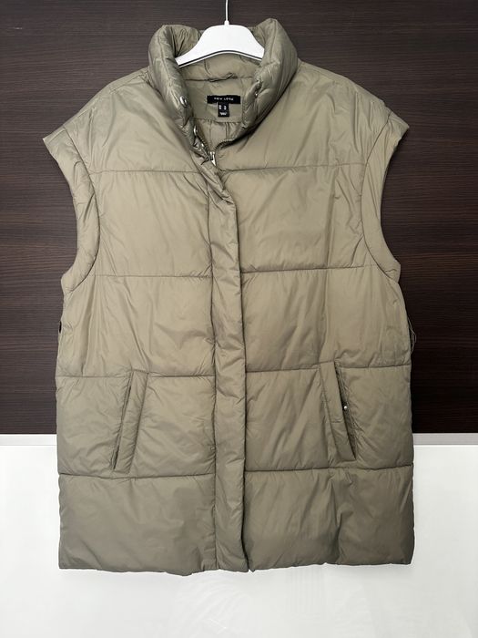 Жилетка кольору хакі 42 розмір