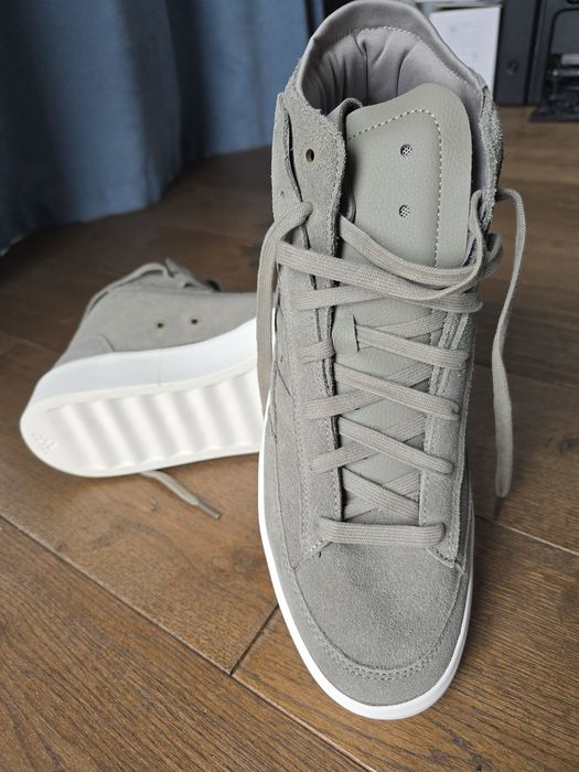 Adidas кеди високі, znsored hi sueted