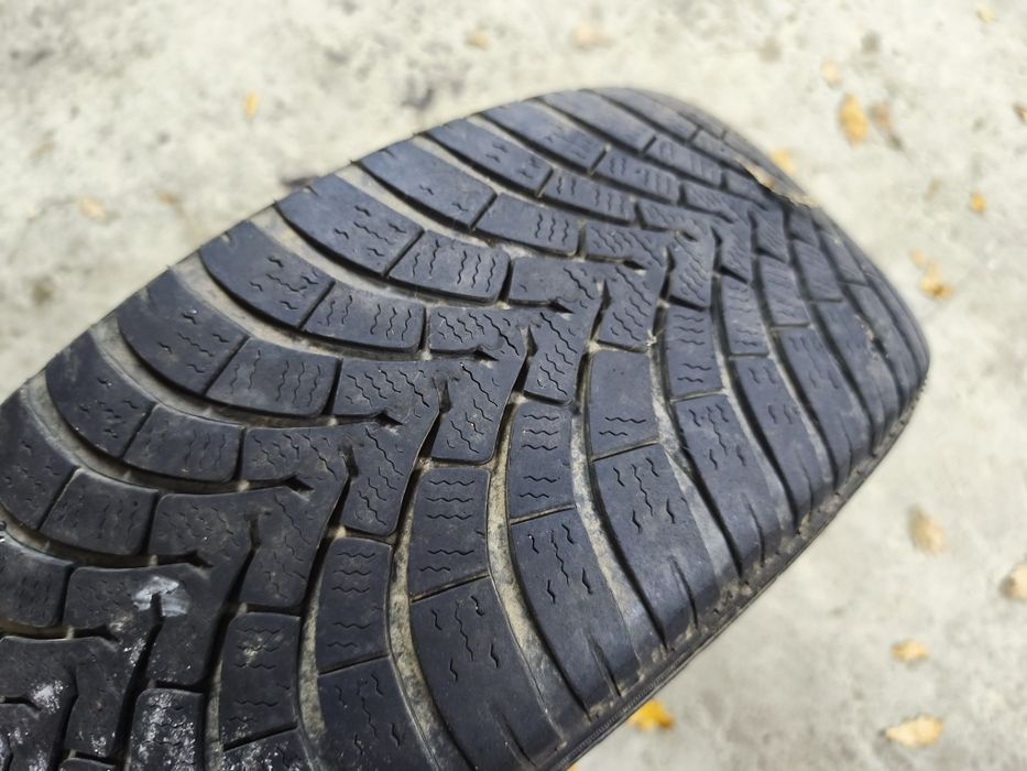 Felgi Opel Astra K 16 5x105 z oponami zimowymi Falken Euro