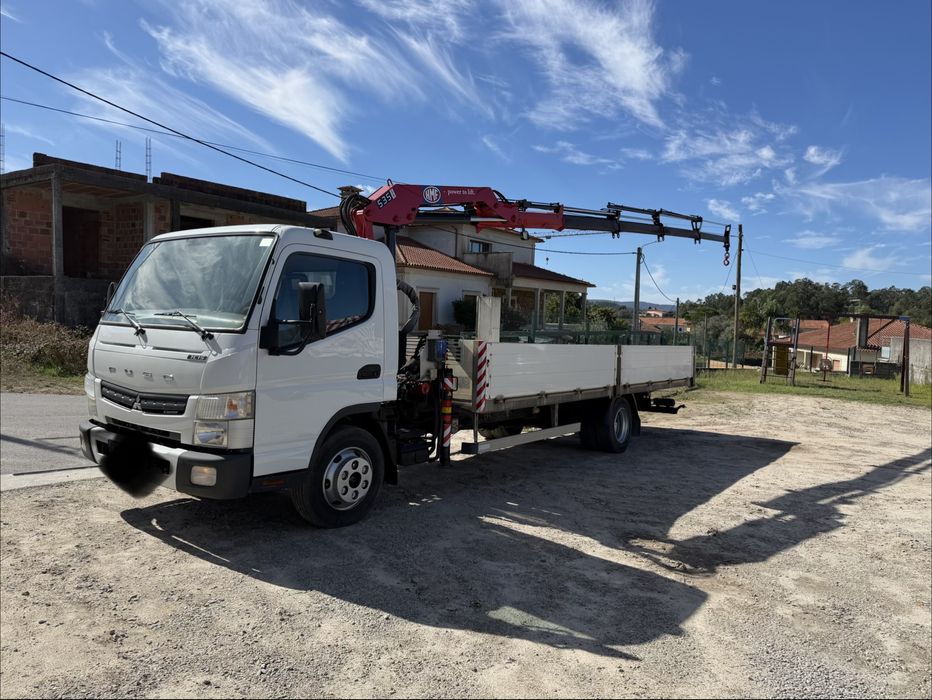 Mitsubishi Fuso com Grua de 11m (PESADA)