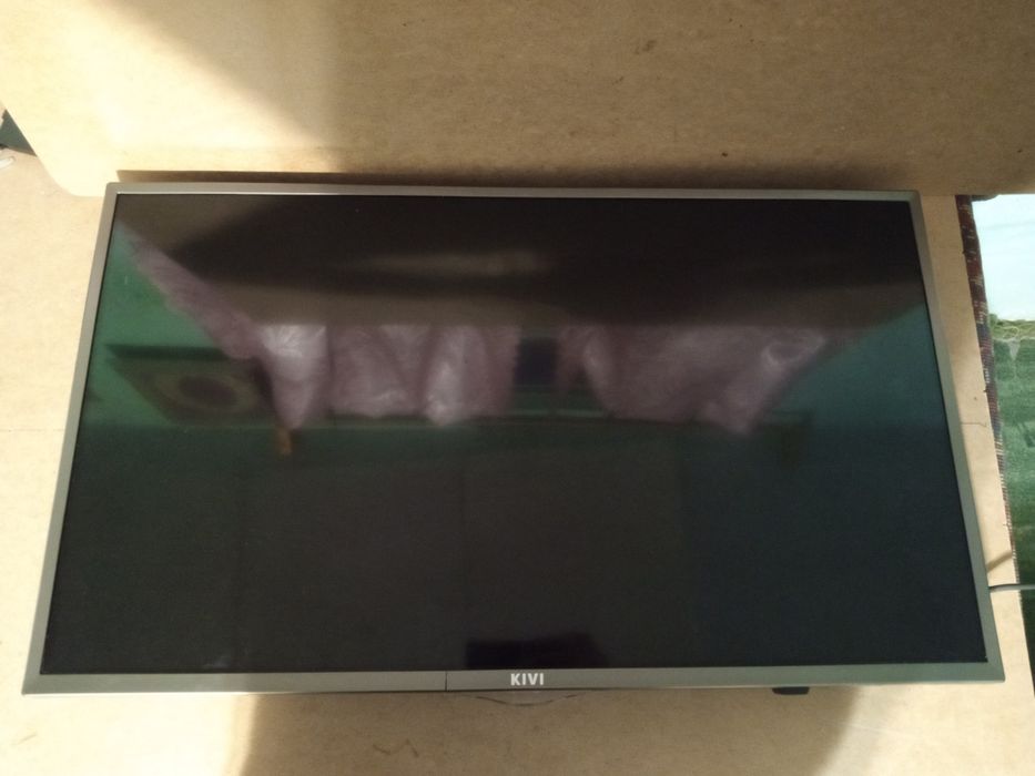 На запчастини продам Телевізор KIVI 32HK20GLED з діагоналлю екрана 32