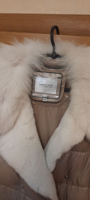 Пуховик, новий, бежевий